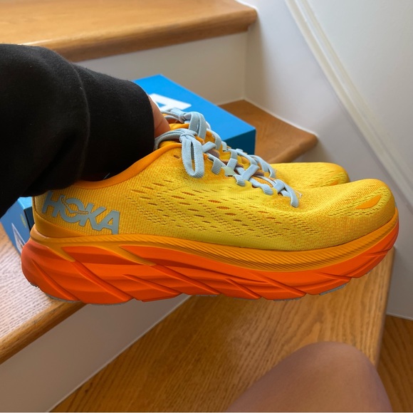 NWT Hoka Clifton 8 Yellow Hoka One One Men’s Running shoes — brand NEW - Picture 6 of 16